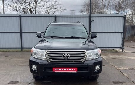 Toyota Land Cruiser 200, 2012 год, 3 800 000 рублей, 3 фотография