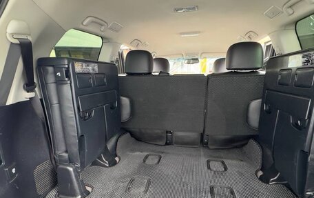 Toyota Land Cruiser 200, 2012 год, 3 800 000 рублей, 20 фотография