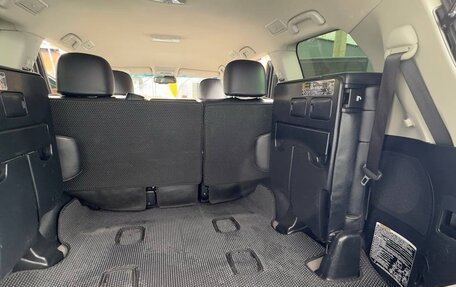 Toyota Land Cruiser 200, 2012 год, 3 800 000 рублей, 19 фотография