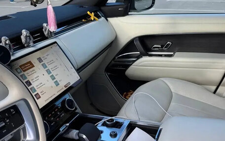 Land Rover Range Rover IV рестайлинг, 2022 год, 17 500 000 рублей, 7 фотография