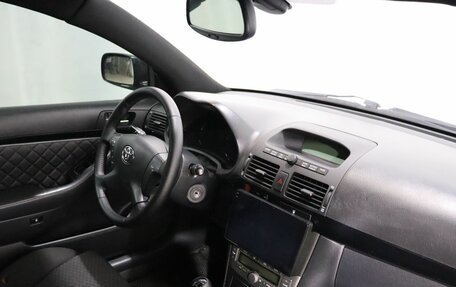 Toyota Avensis III рестайлинг, 2003 год, 590 000 рублей, 10 фотография