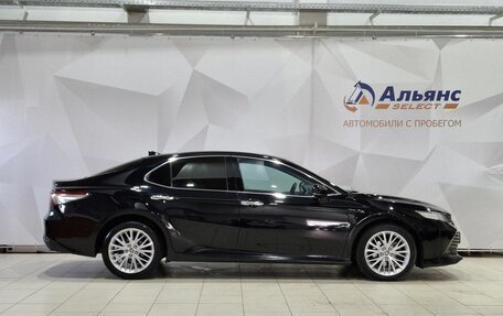 Toyota Camry, 2020 год, 2 950 000 рублей, 2 фотография