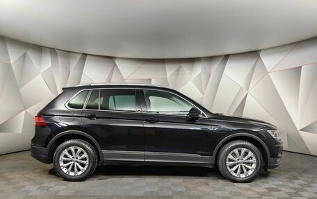 Volkswagen Tiguan II, 2018 год, 3 075 000 рублей, 6 фотография