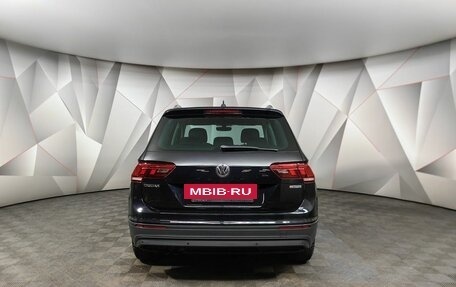 Volkswagen Tiguan II, 2018 год, 3 075 000 рублей, 8 фотография