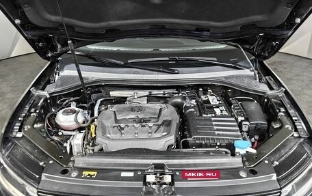 Volkswagen Tiguan II, 2018 год, 3 075 000 рублей, 11 фотография