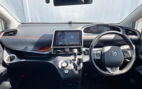 Toyota Sienta II, 2020 год, 1 248 000 рублей, 9 фотография