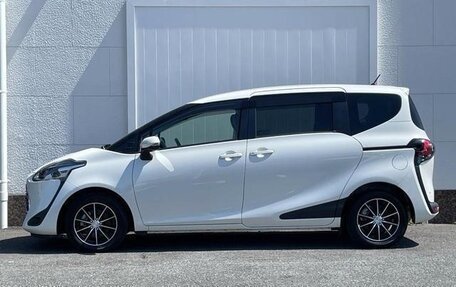 Toyota Sienta II, 2020 год, 1 248 000 рублей, 8 фотография