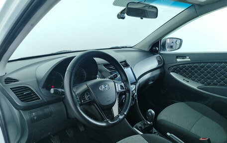 Hyundai Solaris II рестайлинг, 2011 год, 681 000 рублей, 9 фотография