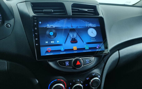 Hyundai Solaris II рестайлинг, 2011 год, 681 000 рублей, 12 фотография