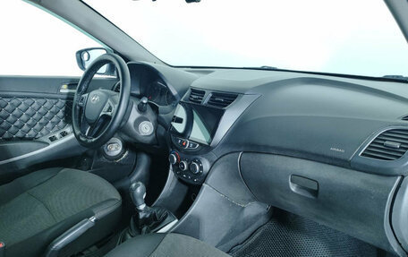 Hyundai Solaris II рестайлинг, 2011 год, 681 000 рублей, 15 фотография