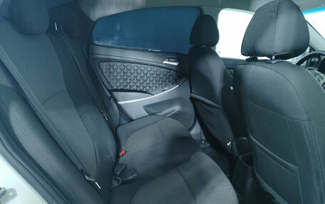 Hyundai Solaris II рестайлинг, 2011 год, 681 000 рублей, 17 фотография