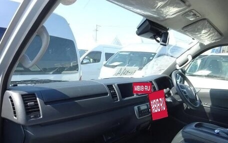 Toyota HiAce H200, 2024 год, 5 300 000 рублей, 9 фотография
