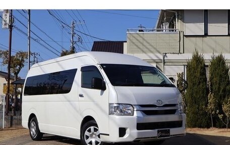 Toyota HiAce H200, 2024 год, 5 100 000 рублей, 2 фотография