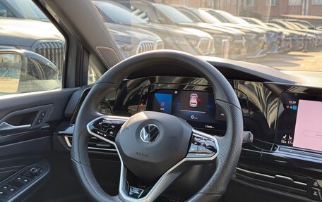 Volkswagen Golf VIII, 2023 год, 2 390 000 рублей, 14 фотография