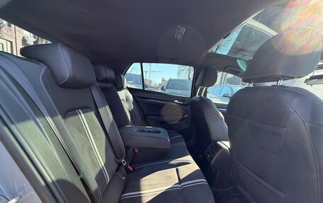 Volkswagen Golf VIII, 2023 год, 2 390 000 рублей, 13 фотография