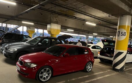 BMW 1 серия, 2010 год, 849 000 рублей, 14 фотография