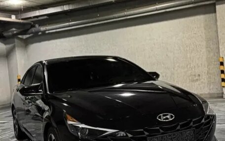 Hyundai Elantra, 2023 год, 1 980 000 рублей, 2 фотография