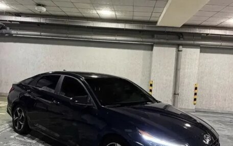 Hyundai Elantra, 2023 год, 1 980 000 рублей, 3 фотография