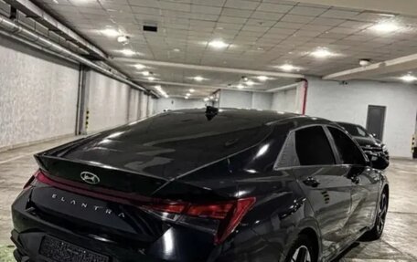 Hyundai Elantra, 2023 год, 1 980 000 рублей, 10 фотография