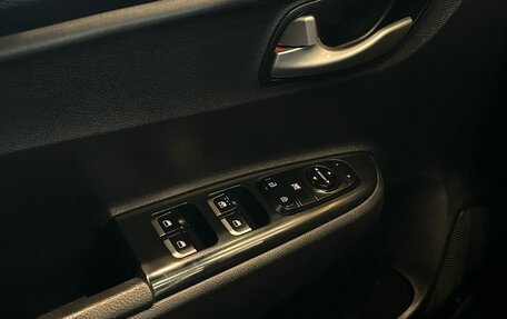 KIA Rio IV, 2018 год, 1 499 000 рублей, 16 фотография