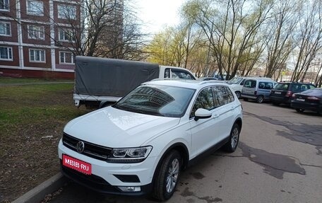 Volkswagen Tiguan II, 2017 год, 2 900 000 рублей, 1 фотография