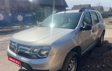 Renault Duster I рестайлинг, 2015 год, 900 000 рублей, 5 фотография