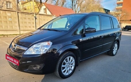 Opel Zafira B, 2008 год, 750 000 рублей, 3 фотография