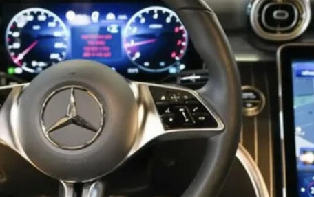 Mercedes-Benz C-Класс, 2025 год, 3 900 000 рублей, 4 фотография