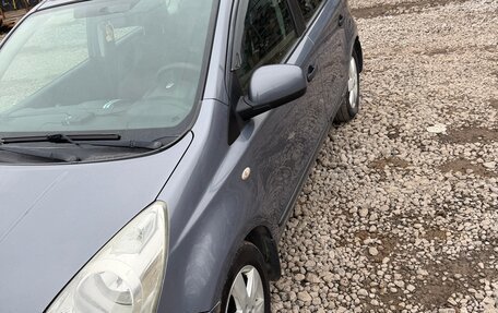 Nissan Note II рестайлинг, 2011 год, 850 000 рублей, 3 фотография