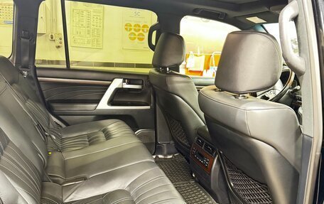 Toyota Land Cruiser 200, 2019 год, 7 500 000 рублей, 8 фотография