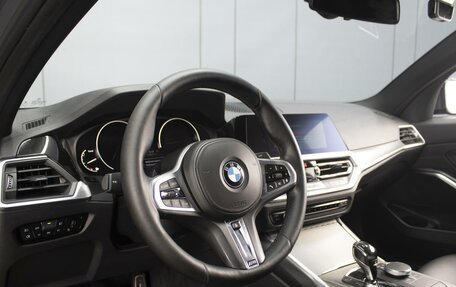 BMW 3 серия, 2019 год, 3 775 000 рублей, 19 фотография
