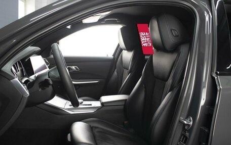 BMW 3 серия, 2019 год, 3 775 000 рублей, 16 фотография