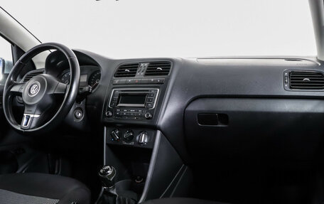 Volkswagen Polo VI (EU Market), 2014 год, 437 989 рублей, 16 фотография