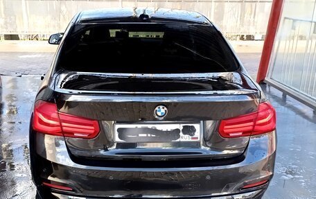 BMW 3 серия, 2018 год, 1 970 000 рублей, 3 фотография