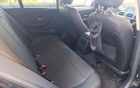 BMW 3 серия, 2018 год, 1 970 000 рублей, 17 фотография