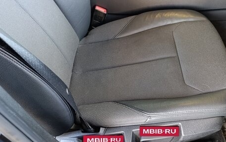 BMW 3 серия, 2018 год, 1 970 000 рублей, 16 фотография