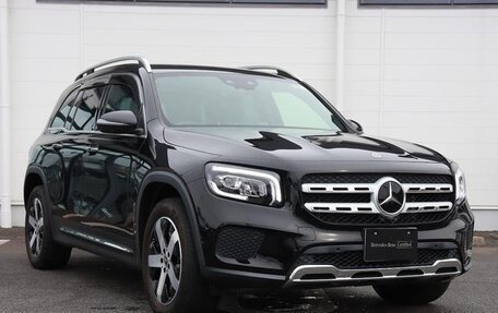 Mercedes-Benz GLB, 2023 год, 2 090 000 рублей, 3 фотография