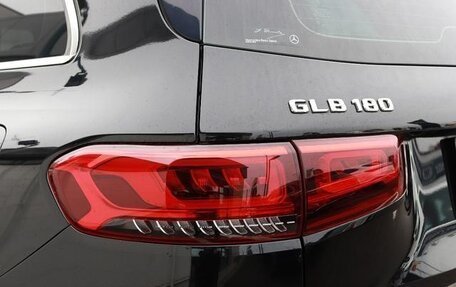 Mercedes-Benz GLB, 2023 год, 2 090 000 рублей, 10 фотография