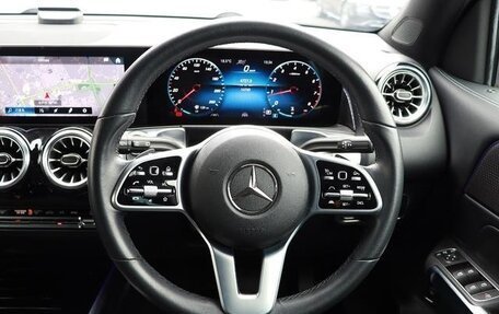 Mercedes-Benz GLB, 2023 год, 2 090 000 рублей, 14 фотография