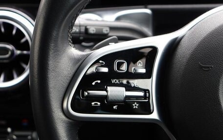 Mercedes-Benz GLB, 2023 год, 2 090 000 рублей, 15 фотография