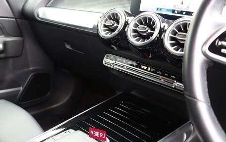 Mercedes-Benz GLB, 2023 год, 2 090 000 рублей, 21 фотография