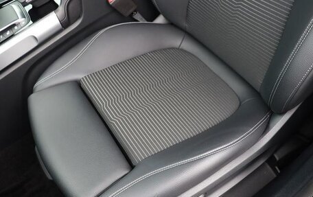 Mercedes-Benz GLB, 2023 год, 2 090 000 рублей, 28 фотография