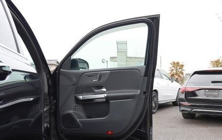 Mercedes-Benz GLB, 2023 год, 2 090 000 рублей, 37 фотография