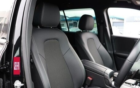 Mercedes-Benz GLB, 2023 год, 2 090 000 рублей, 33 фотография