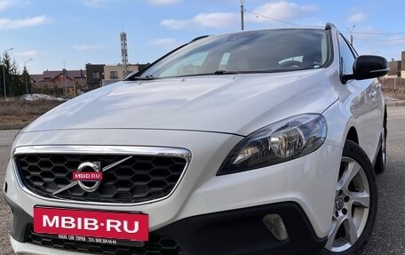 Volvo V40 Cross Country I, 2014 год, 1 450 000 рублей, 1 фотография