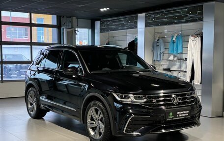 Volkswagen Tiguan II, 2021 год, 4 050 000 рублей, 3 фотография