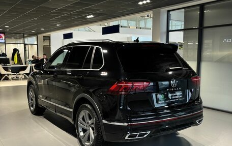 Volkswagen Tiguan II, 2021 год, 4 050 000 рублей, 5 фотография