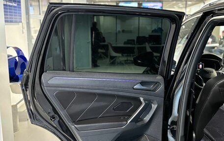 Volkswagen Tiguan II, 2021 год, 4 050 000 рублей, 17 фотография