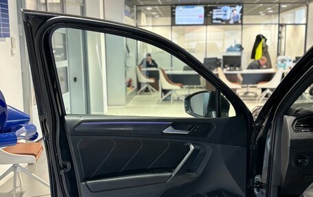 Volkswagen Tiguan II, 2021 год, 4 050 000 рублей, 30 фотография