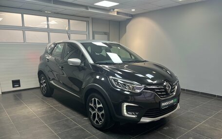 Renault Kaptur I рестайлинг, 2021 год, 1 675 000 рублей, 3 фотография